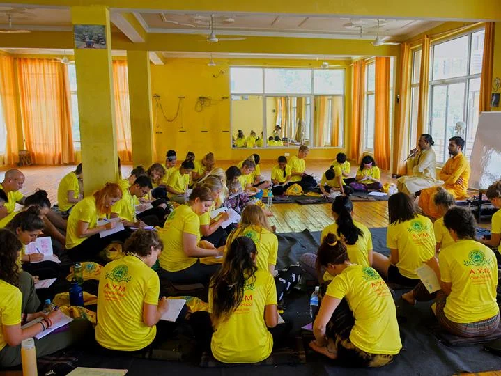 AYM Yoga School-Image14