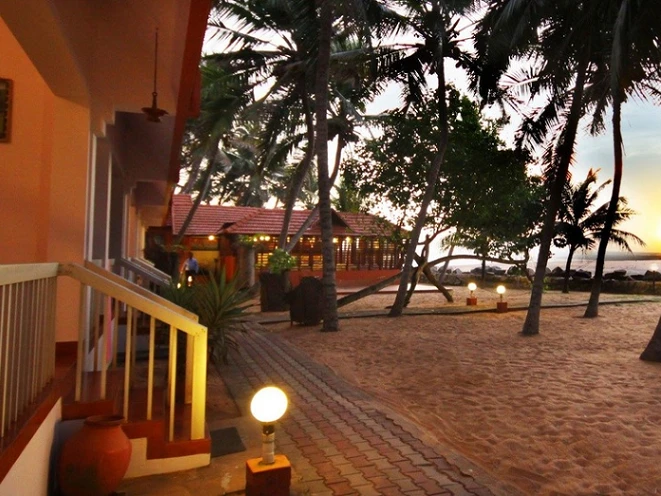 Beach and Lake Ayurvedic Resort-Image11