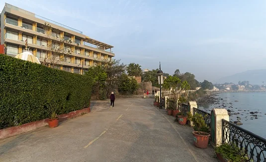 Modi Yoga Retreat-MainView